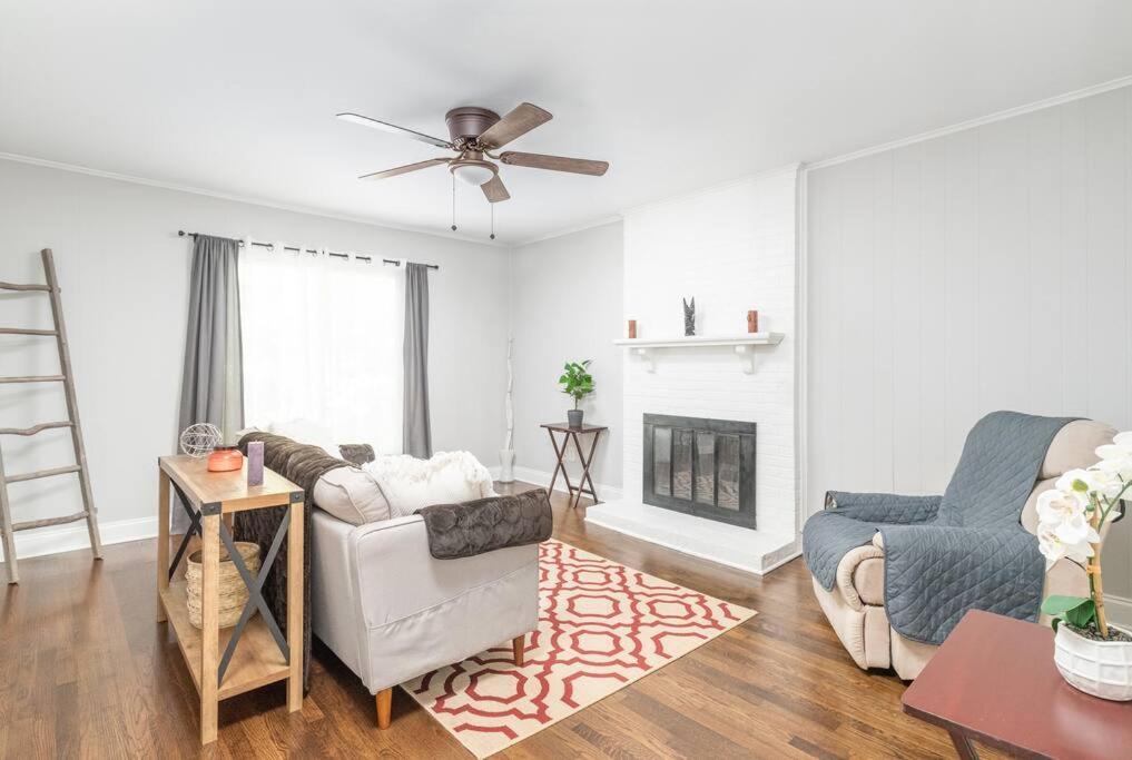 Appartement Spotless 4Br Near Clt Uptown, Fast Wi-Fi à Charlotte Extérieur photo